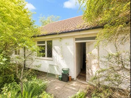 25 Worcester Walk